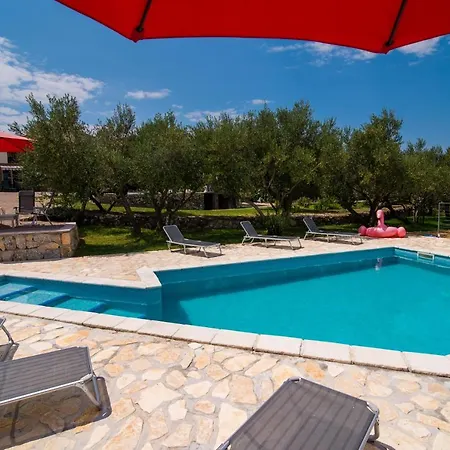 Angelina With Seaview And Swimming Pool Apartman