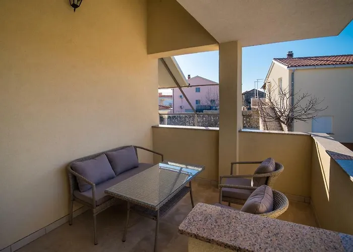 Angelina With Seaview And Swimming Pool Apartman *