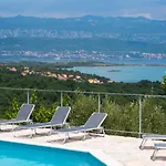 Lejlighed Angelina With Seaview And Swimming Pool Suzan